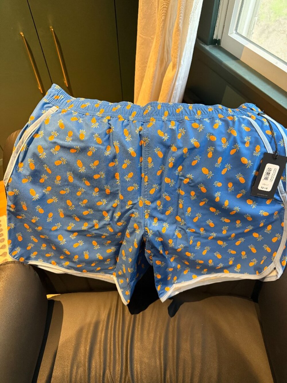 NWT Bonobos Pineapple Print Swim Trunks